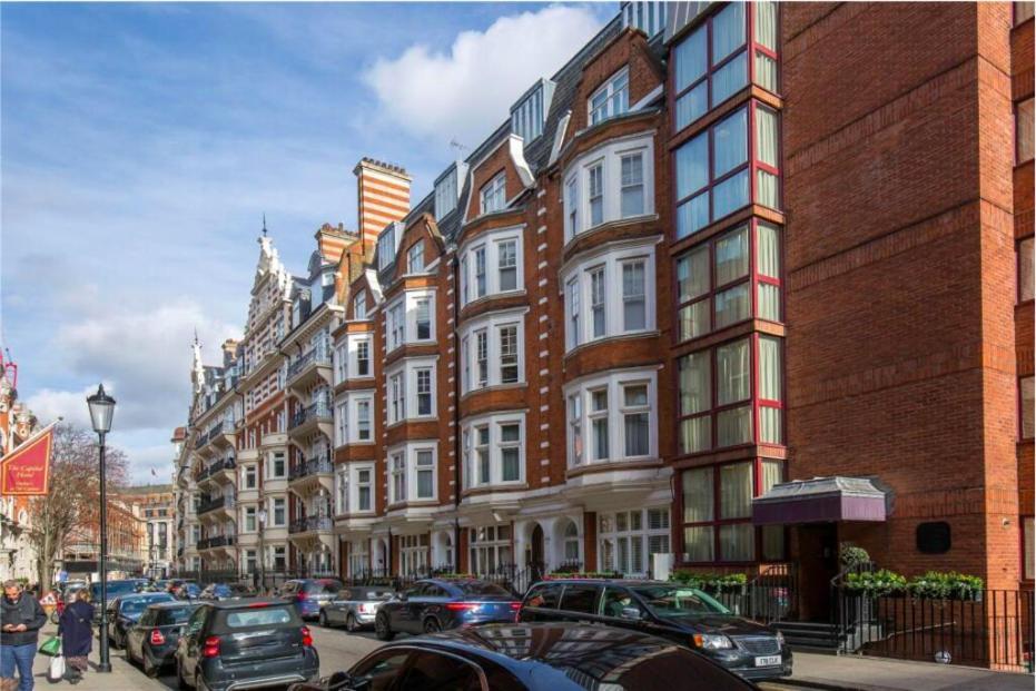 Luxury Knightsbridge Apartment Outside Harrods London Exterior photo